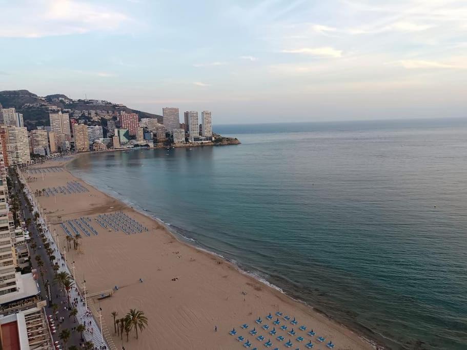 Estupendo Apartamento En Planta 22. 1ª Linea. Apartment Benidorm Ngoại thất bức ảnh